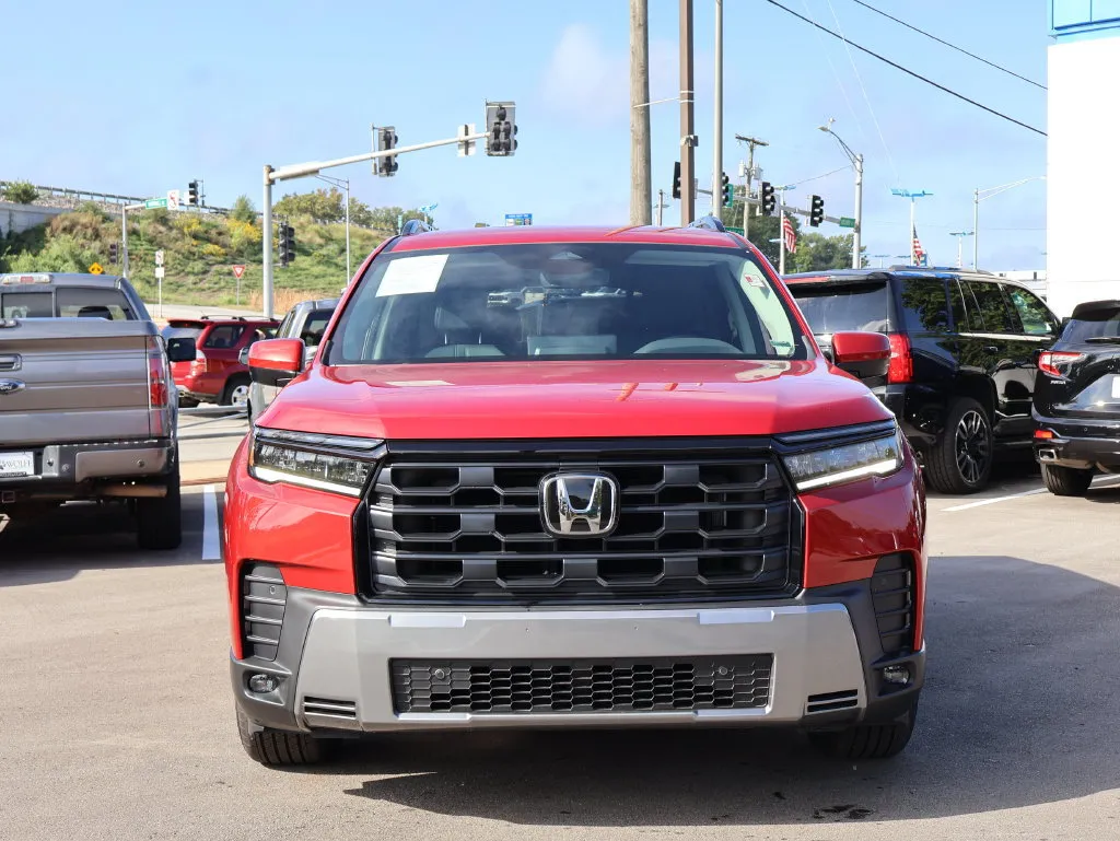 Honda Pilot photo 2