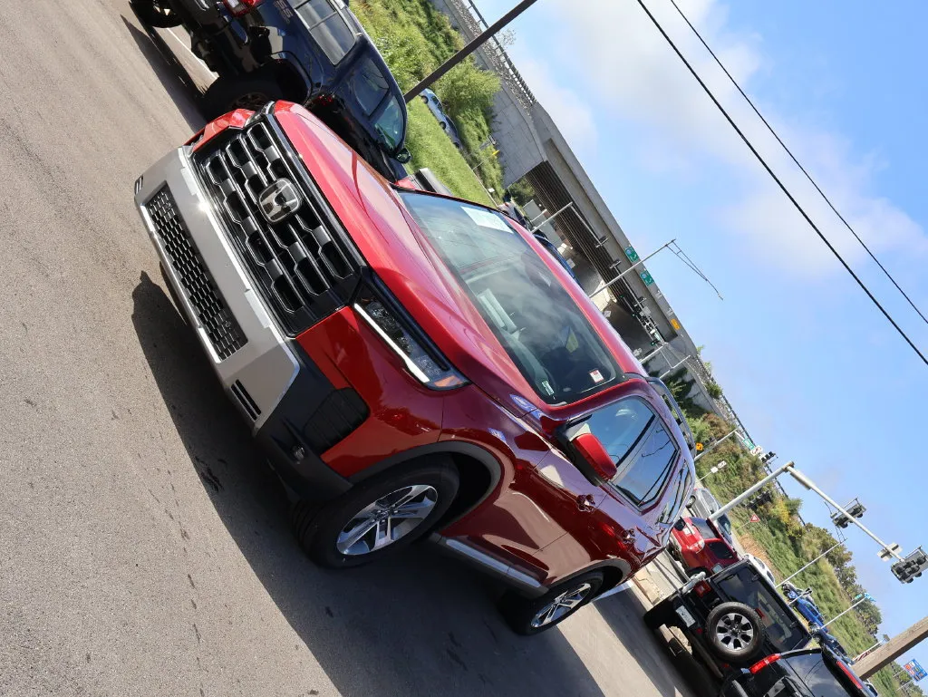 Honda Pilot photo 3
