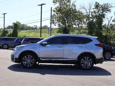 More photos of 2022 Honda CR-V Touring at Jay Wolfe Honda, MO