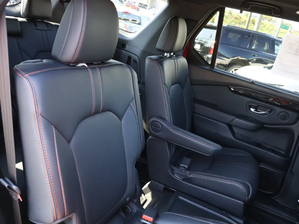Honda Pilot photo 12