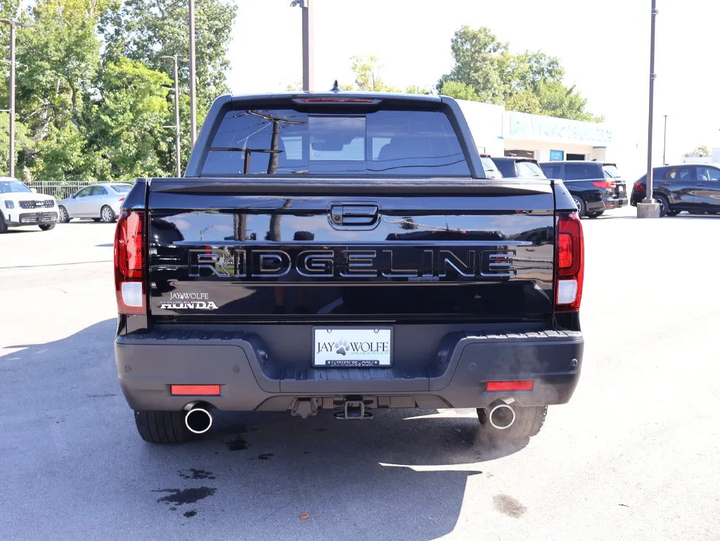 Honda Ridgeline photo 6