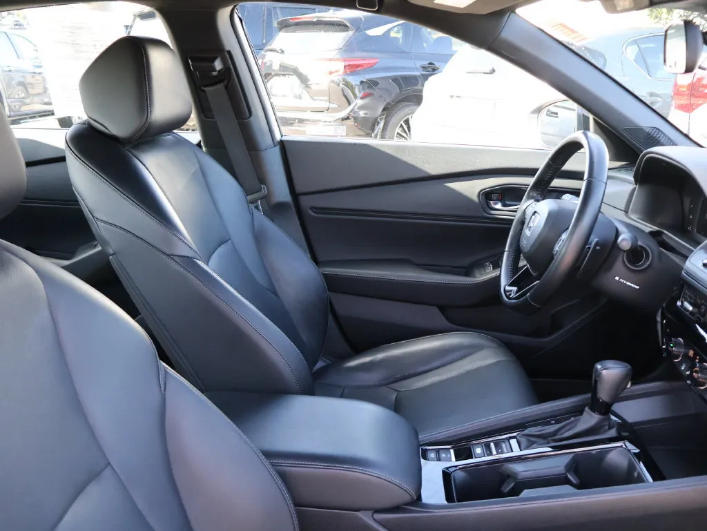 Honda Accord photo 8