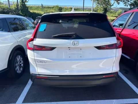 More photos of 2024 Honda CR-V EX at Jay Wolfe Honda, MO