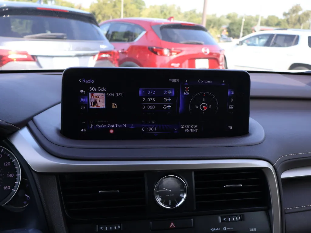 Lexus RX photo 21