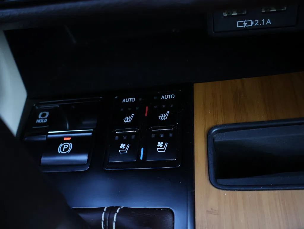 Lexus RX photo 26