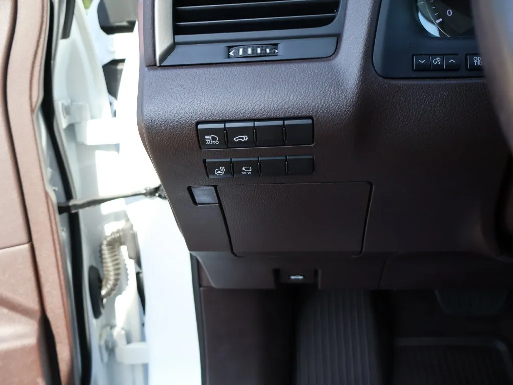 Lexus RX photo 31
