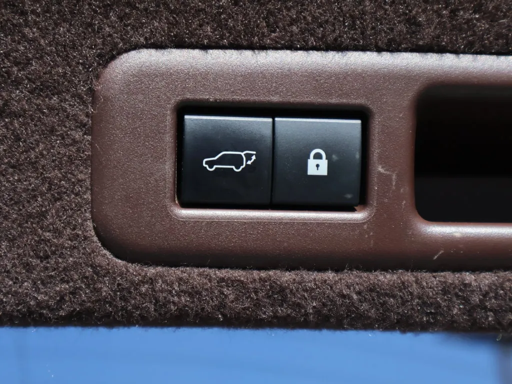 Lexus RX photo 16