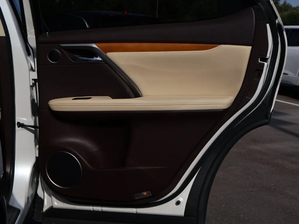 Lexus RX photo 14