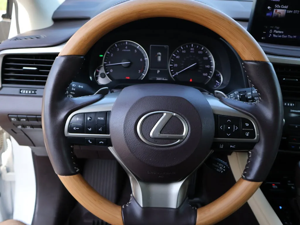 Lexus RX photo 30