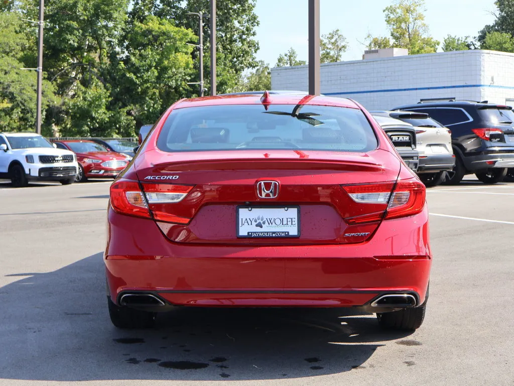 Honda Accord photo 6