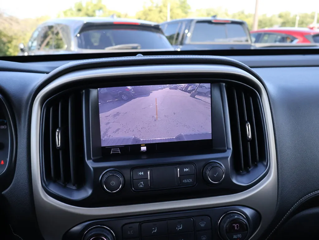 GMC Canyon photo 22