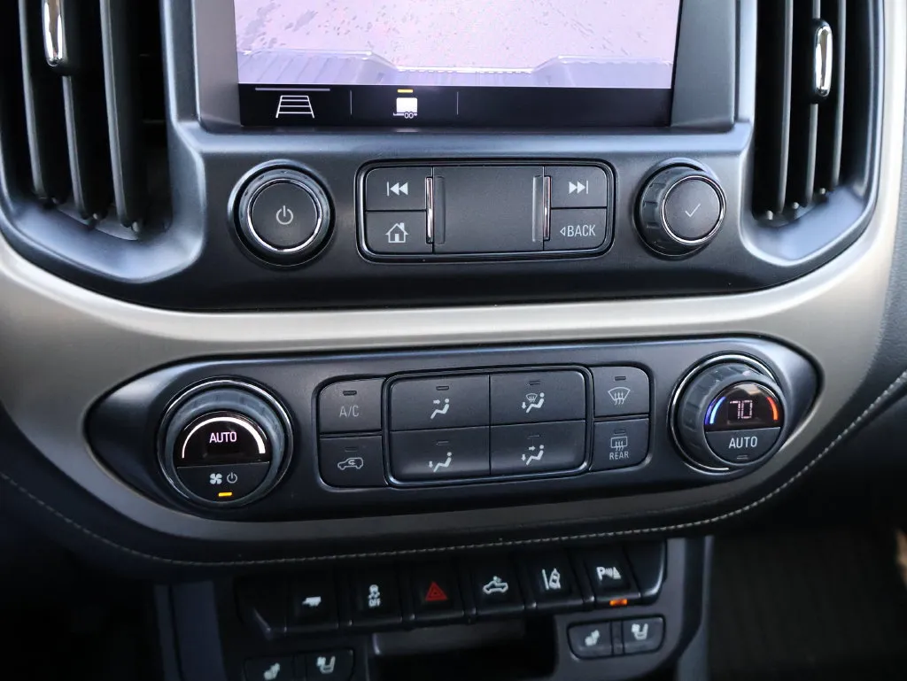 GMC Canyon photo 23