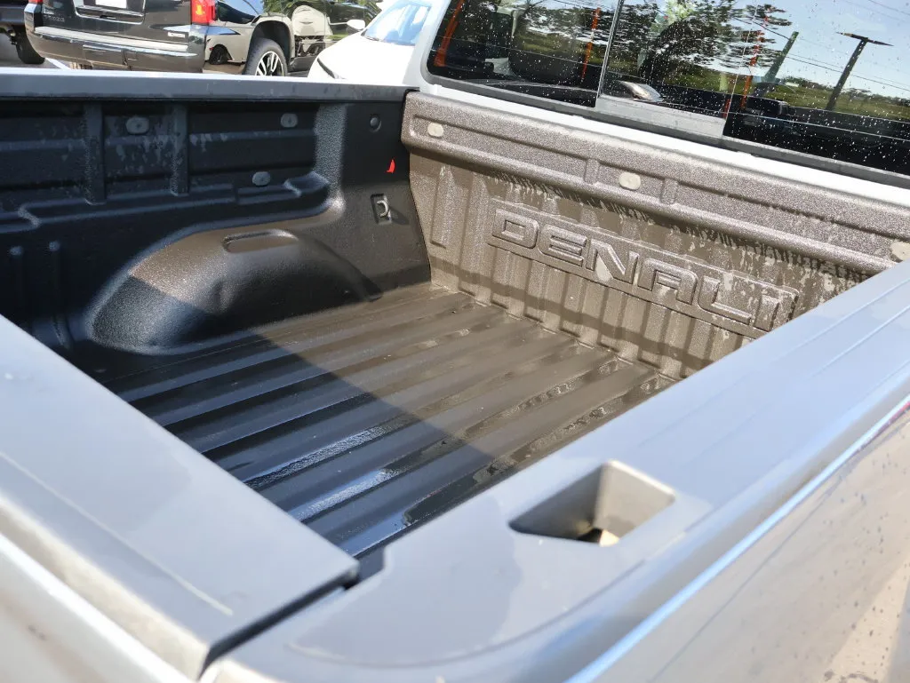 GMC Canyon photo 15