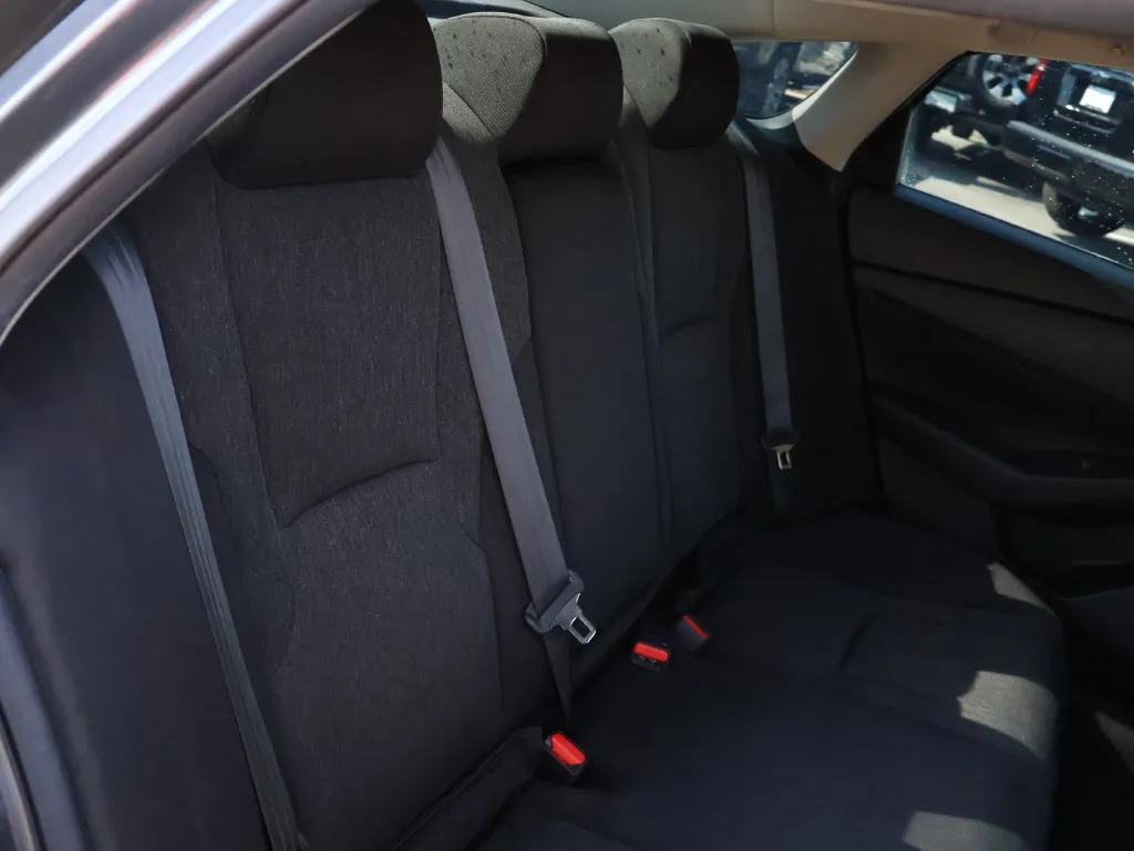 Honda Accord photo 12