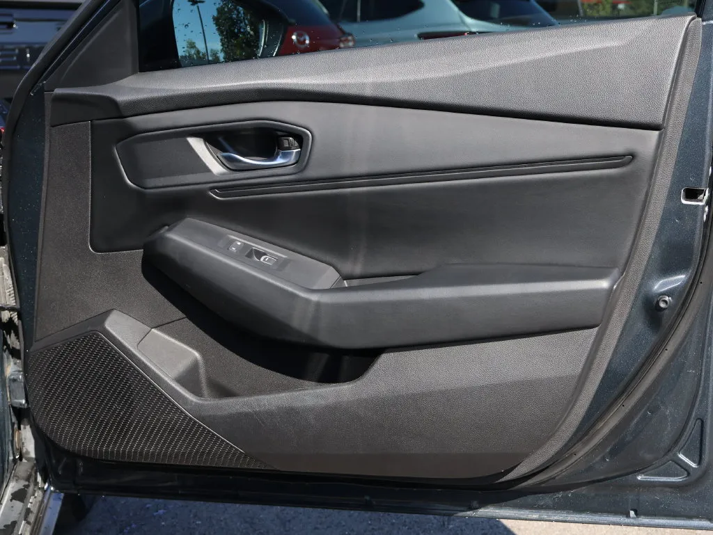 Honda Accord photo 11