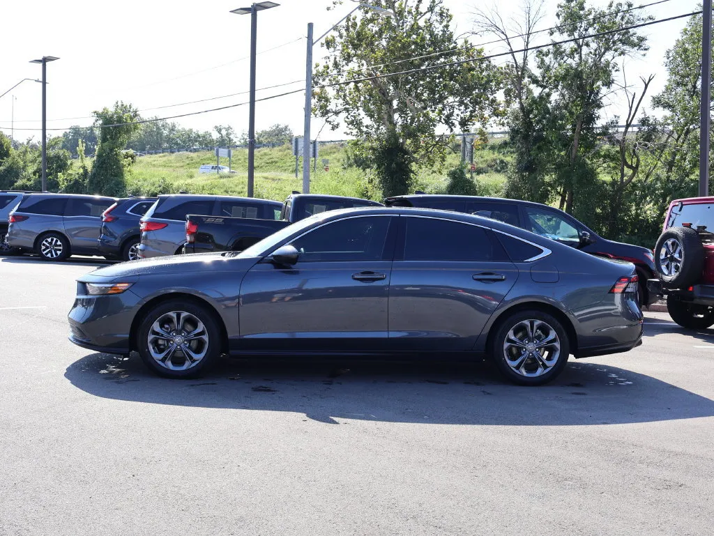 Honda Accord photo 4