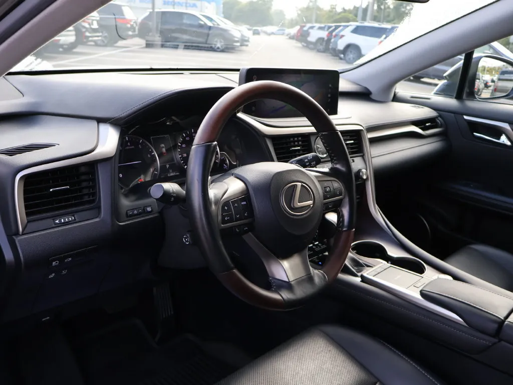 Lexus RX photo 17