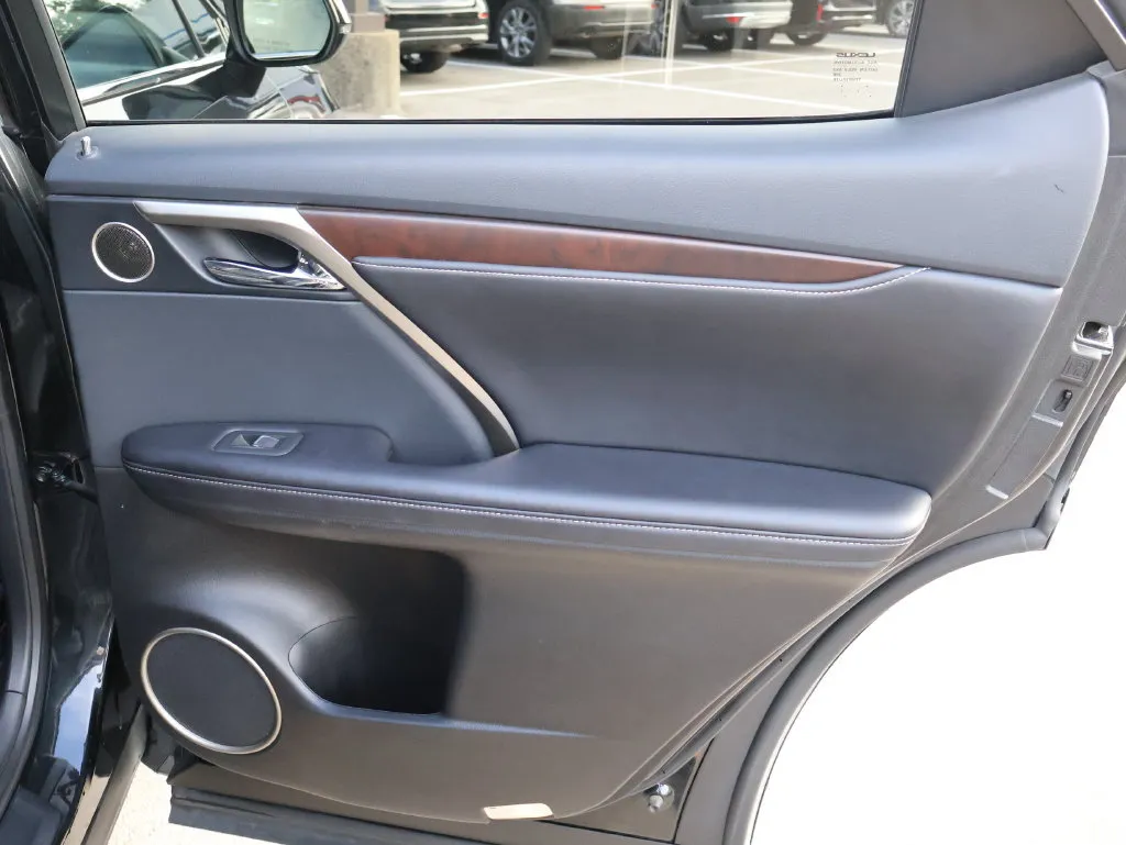 Lexus RX photo 14