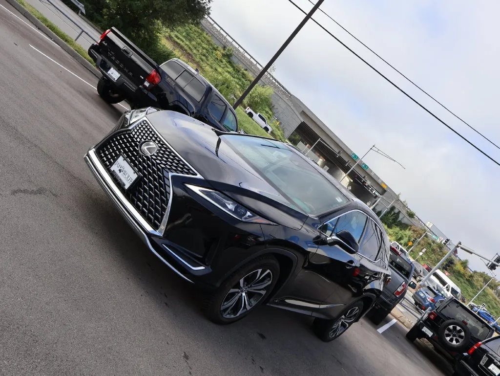 Lexus RX photo 3