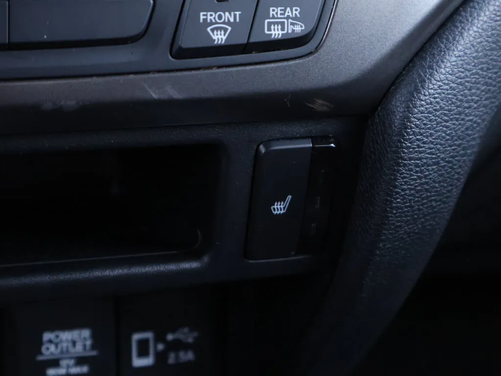 Honda Passport photo 24