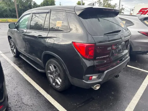 More photos of 2022 Honda Passport EX-L at Jay Wolfe Honda, MO
