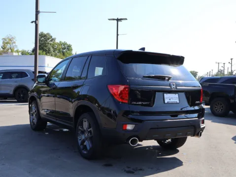 More photos of 2022 Honda Passport EX-L at Jay Wolfe Honda, MO