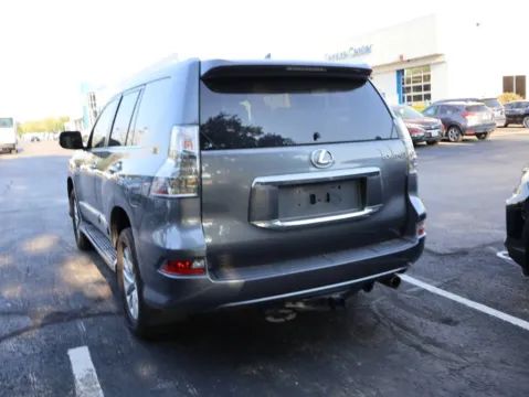 More photos of 2019 Lexus GX 460 at Jay Wolfe Honda, MO