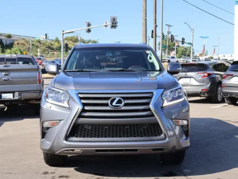 Photos of 2019 Lexus GX 460 for sale in Kansas City, MO at Jay Wolfe Honda
