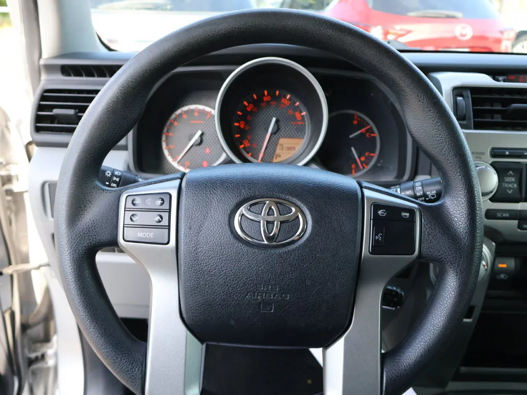 Toyota 4Runner photo 23