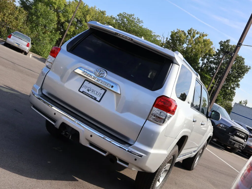 Toyota 4Runner photo 7