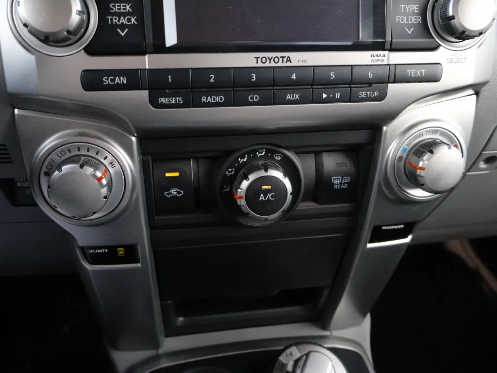 Toyota 4Runner photo 20