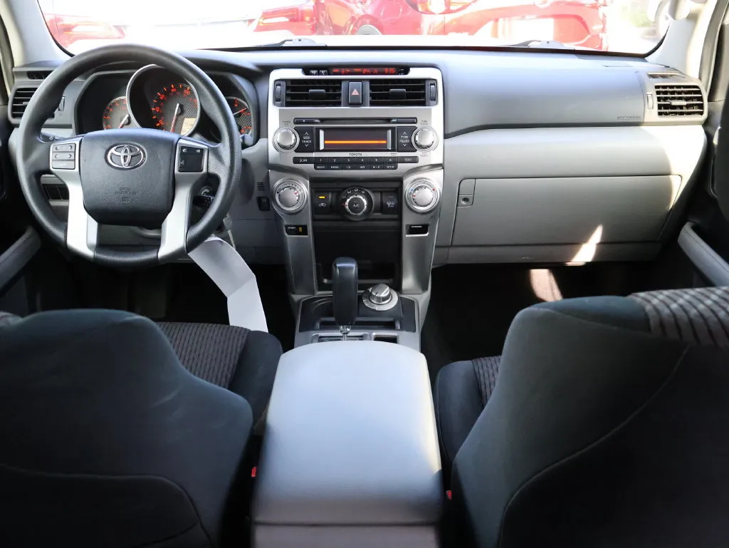 Toyota 4Runner photo 13