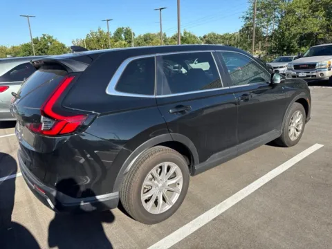 More photos of 2024 Honda CR-V EX at Jay Wolfe Honda, MO