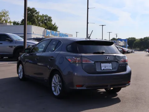 More photos of 2012 Lexus CT 200h Premium at Jay Wolfe Honda, MO