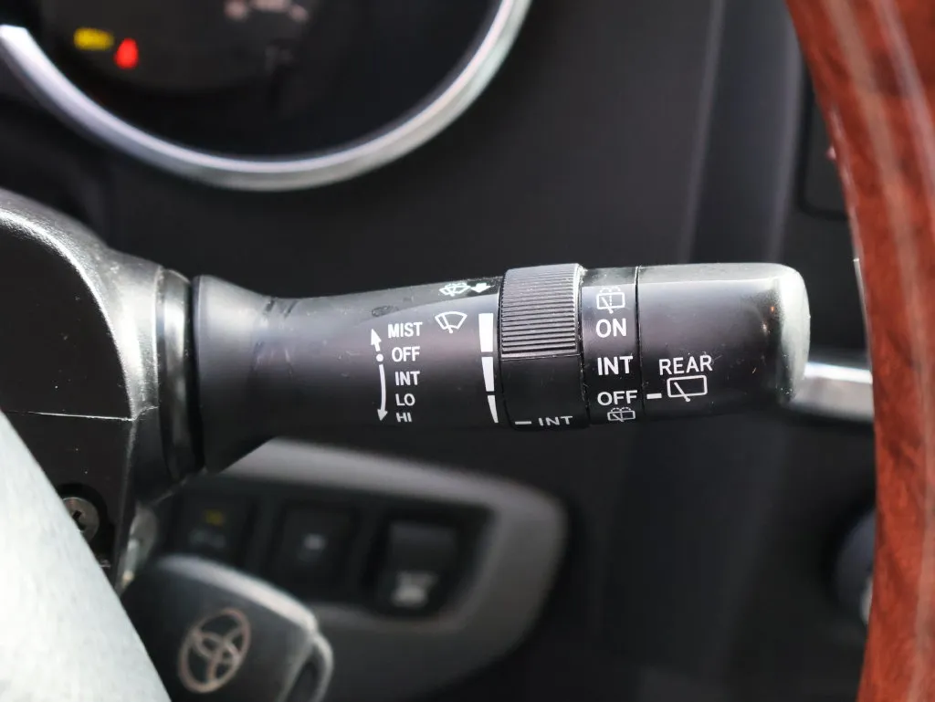Toyota Sequoia photo 33