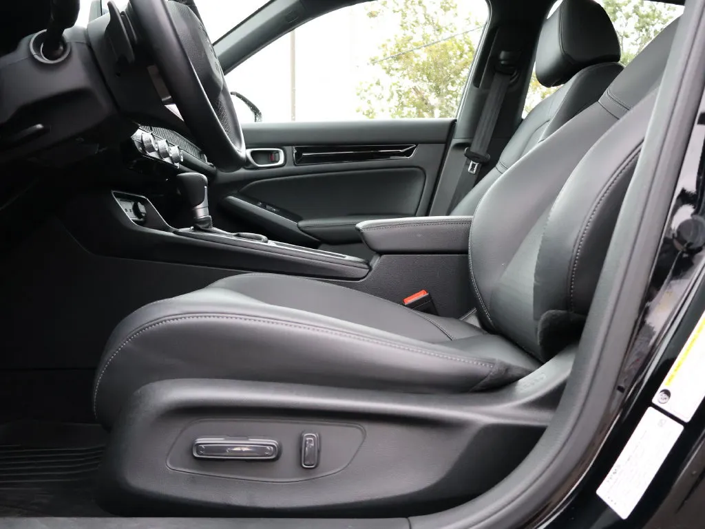 Honda Civic photo 32