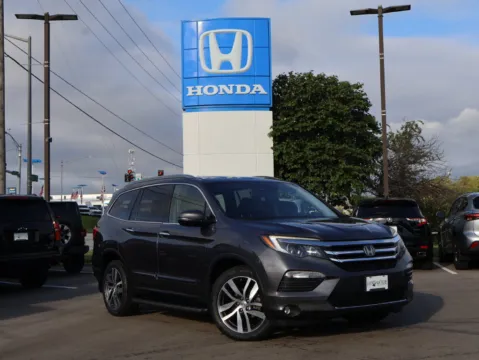 Gray 2018 Honda Pilot Elite for sale in Kansas City, MO