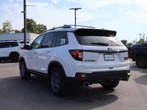 More photos of 2025 Honda Passport TrailSport at Jay Wolfe Honda, MO