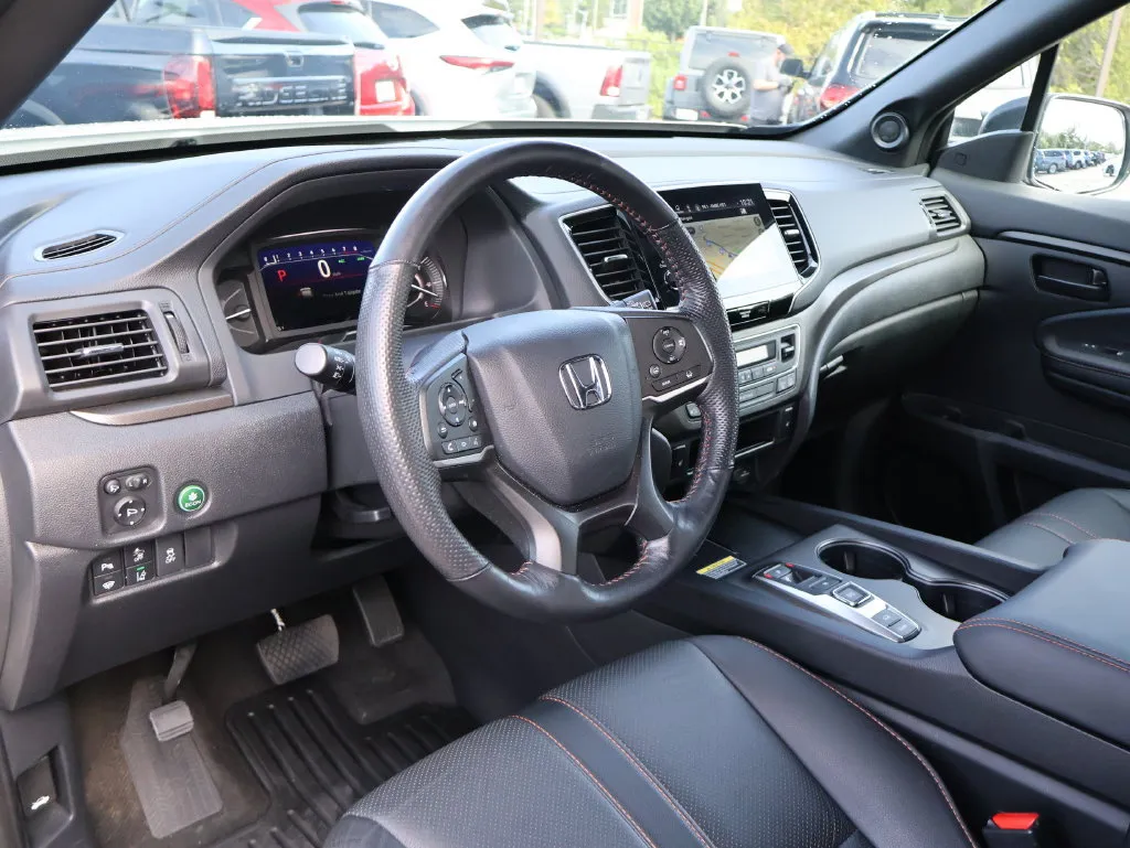 Honda Passport photo 17