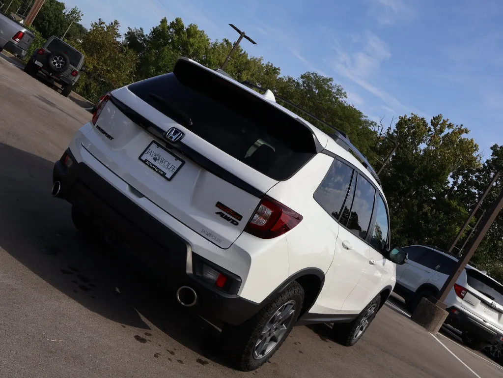 Honda Passport photo 7
