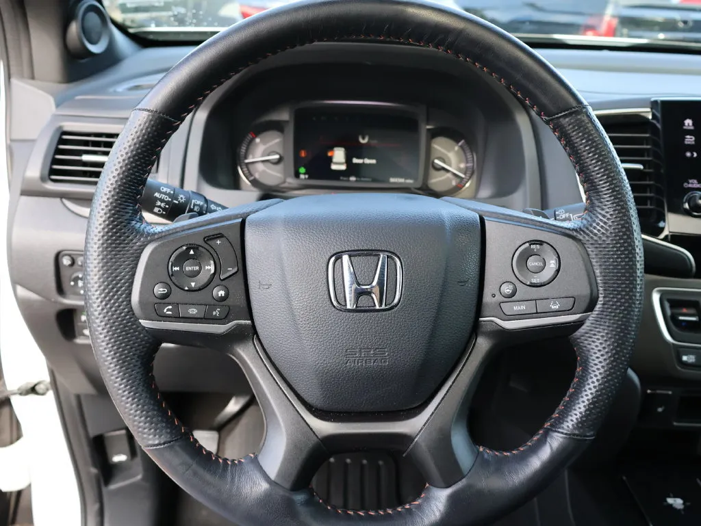 Honda Passport photo 30