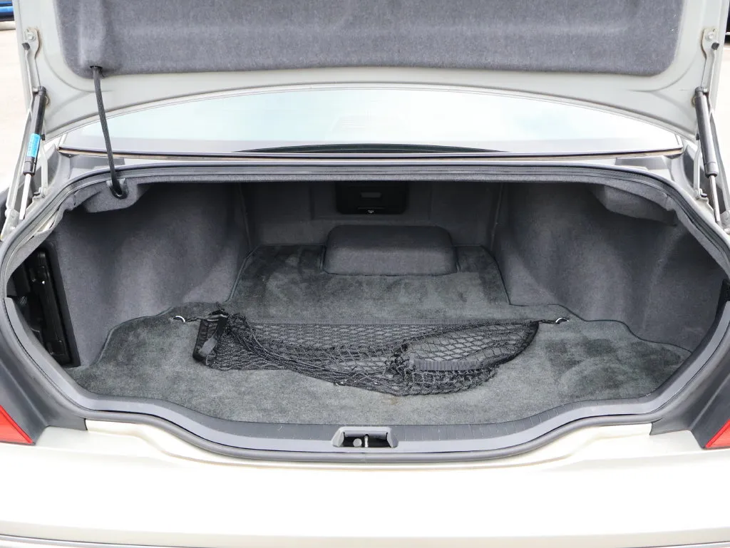 Lexus LS photo 15