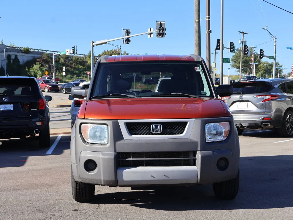 Honda Element photo 2