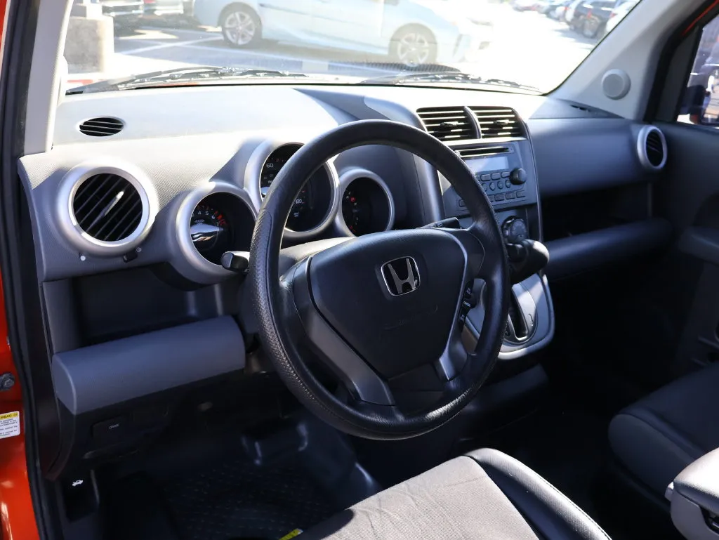 Honda Element photo 14