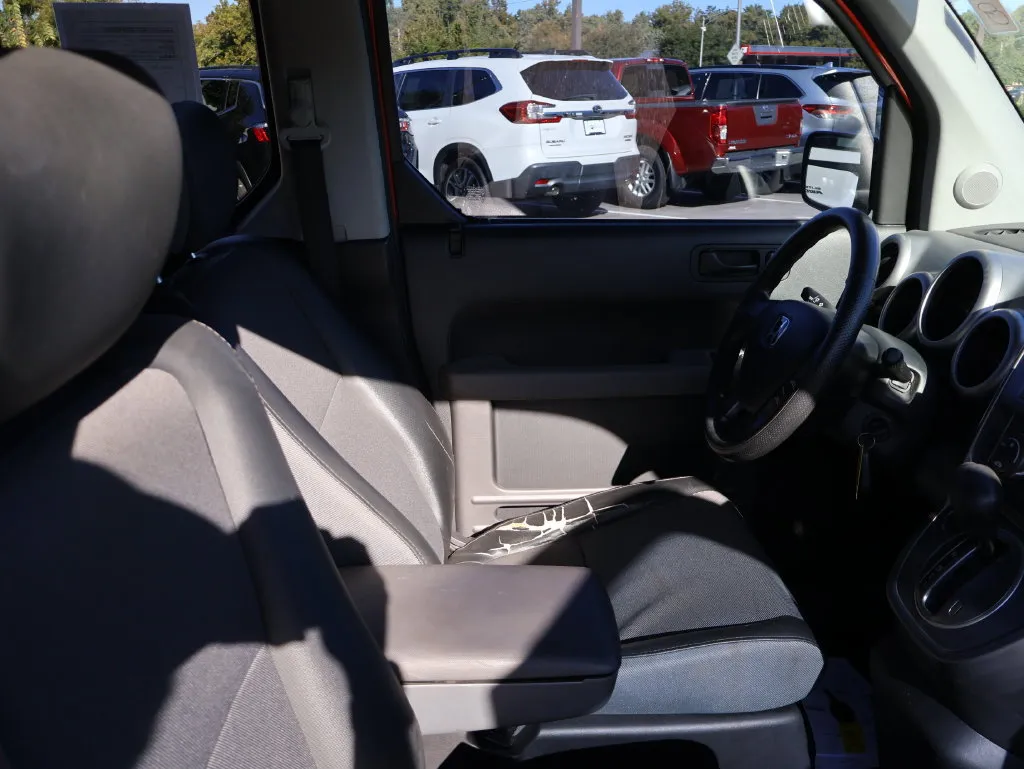 Honda Element photo 8