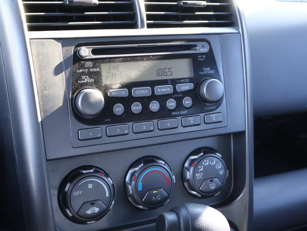 Honda Element photo 17