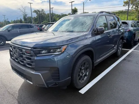 Another view of 2026 Honda Pilot TrailSport for sale in Kansas City, MO at Jay Wolfe Honda