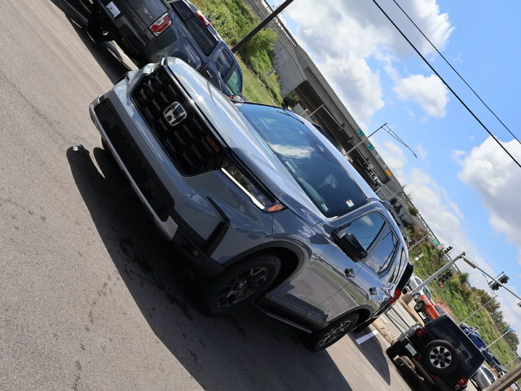 Honda Pilot photo 3