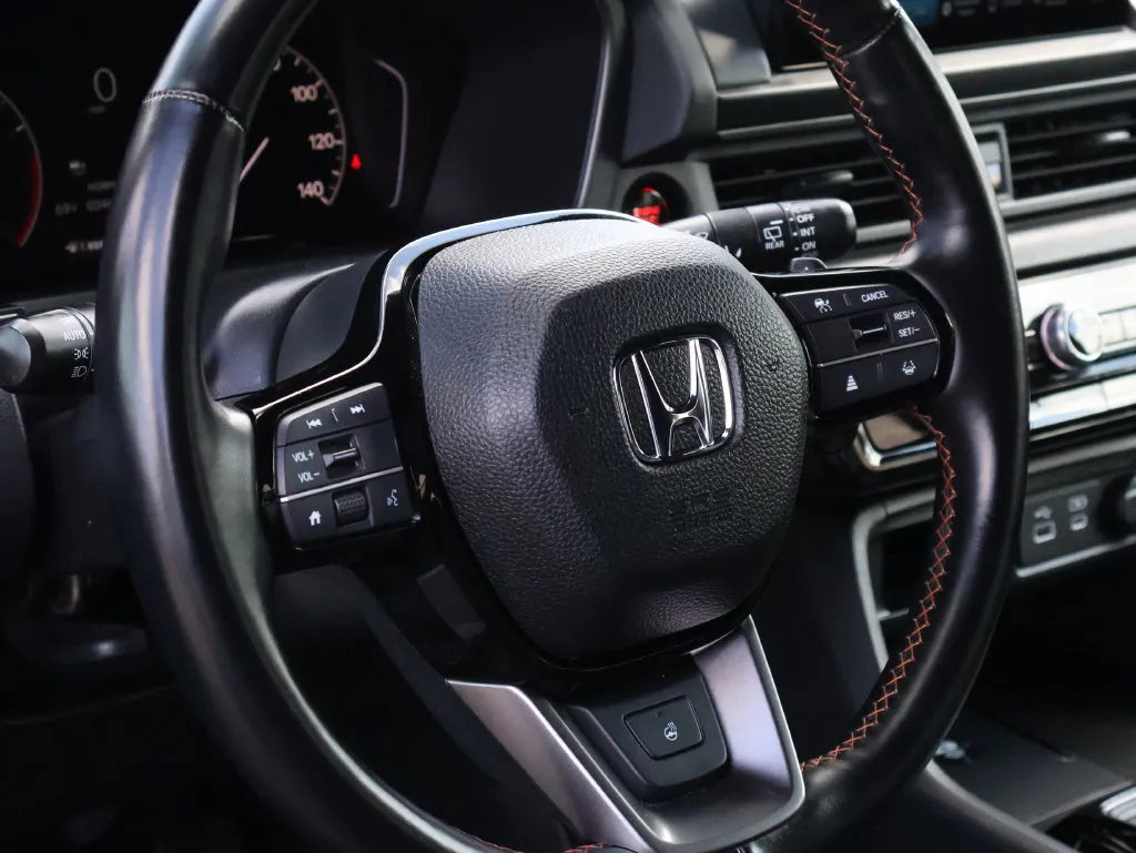 Honda Pilot photo 18