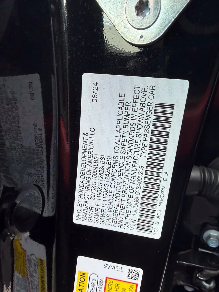 Acura TLX photo 10